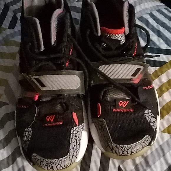 Jordan shoes - Picture 1 of 4